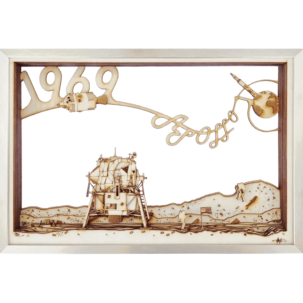 ETELETE, tableau spatial, 2025 Illustration de l'oeuvre d'art en bois ETELETE par Arkitorii, réalisation à la découpe laser et finition en aluminium. Thème de la lune et de la conquête spatiale en 1969, mission apollo 11. Eagle, Saturn V, Columbia, astronautes.